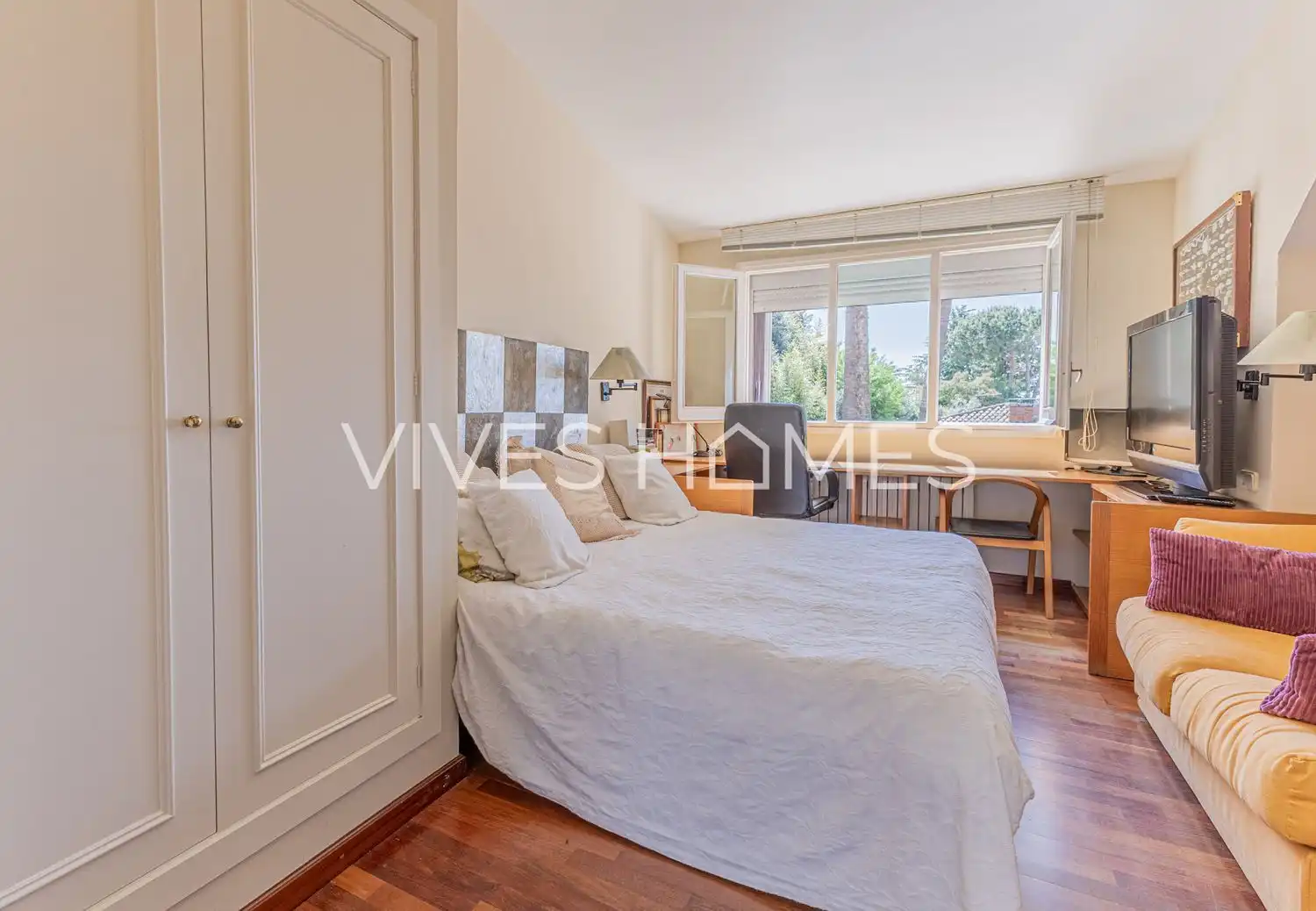 Bedroom of Houses for sale in Sant Vicenç de Montalt  with Air Conditioner, Heating and Private garden