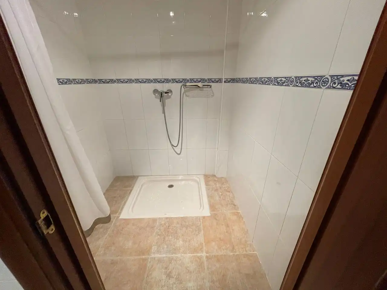 Baño de Piso en venta en Castro-Urdiales con Calefacción