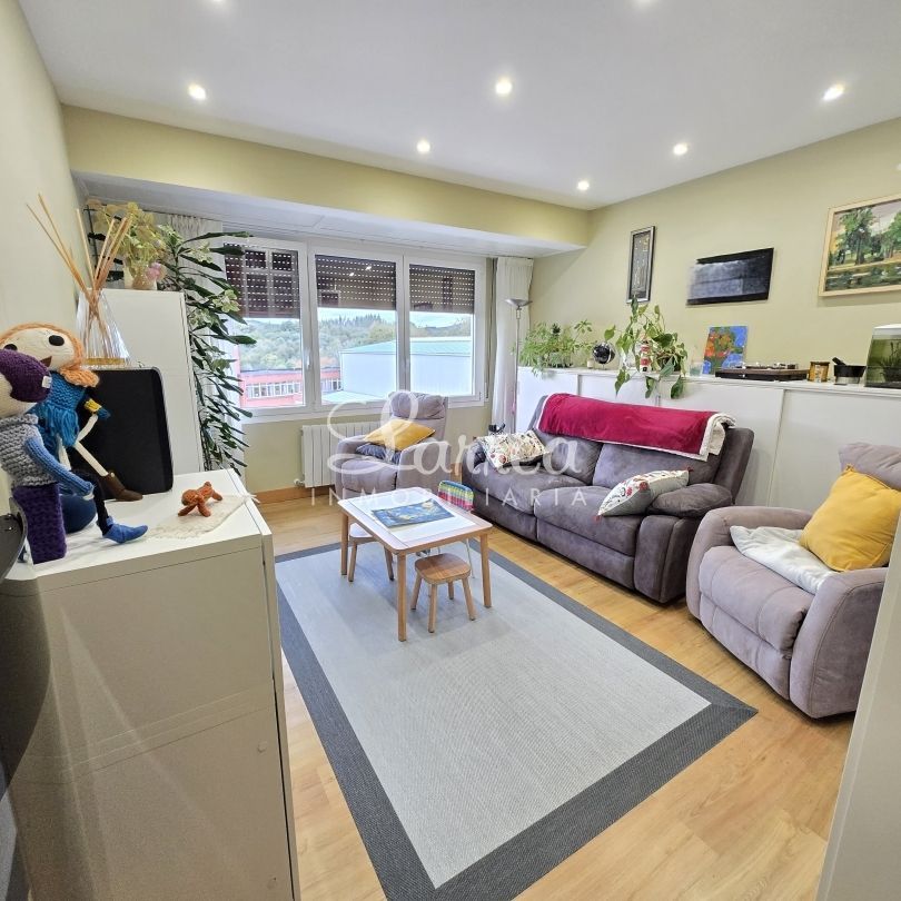 Living room of Flat for sale in Amorebieta-Etxano  with Heating, Storage room and Balcony