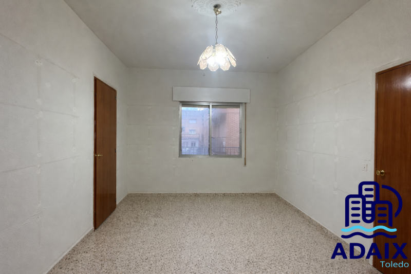 Dormitori de Pis en venda en Polán amb Aire condicionat i Balcó