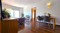 Sala d'estar de Pis en venda en Sant Andreu de la Barca amb Aire condicionat, Calefacció i Parquet