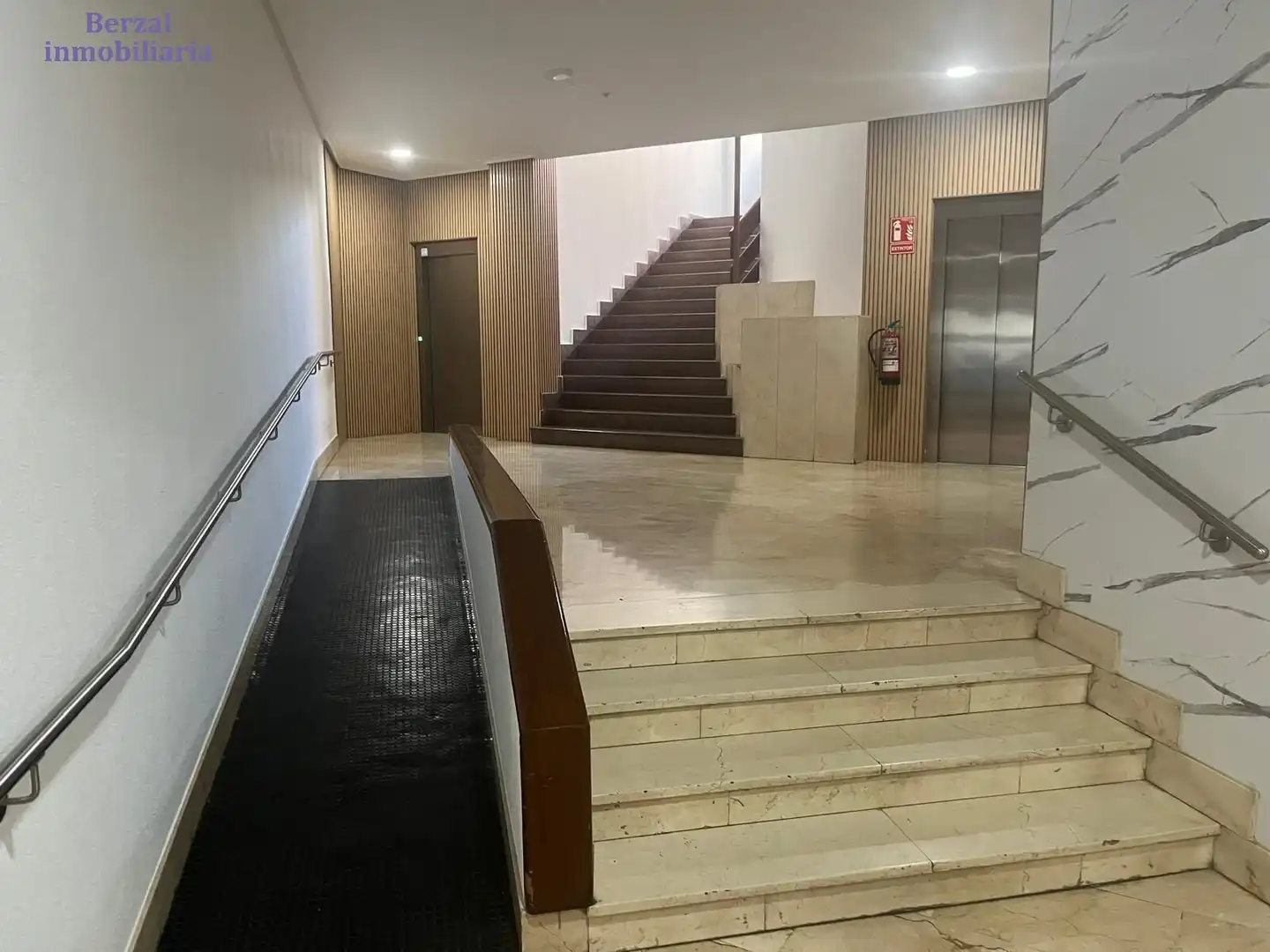 Pis en venda en  Logroño amb Calefacció, Terrassa i Traster