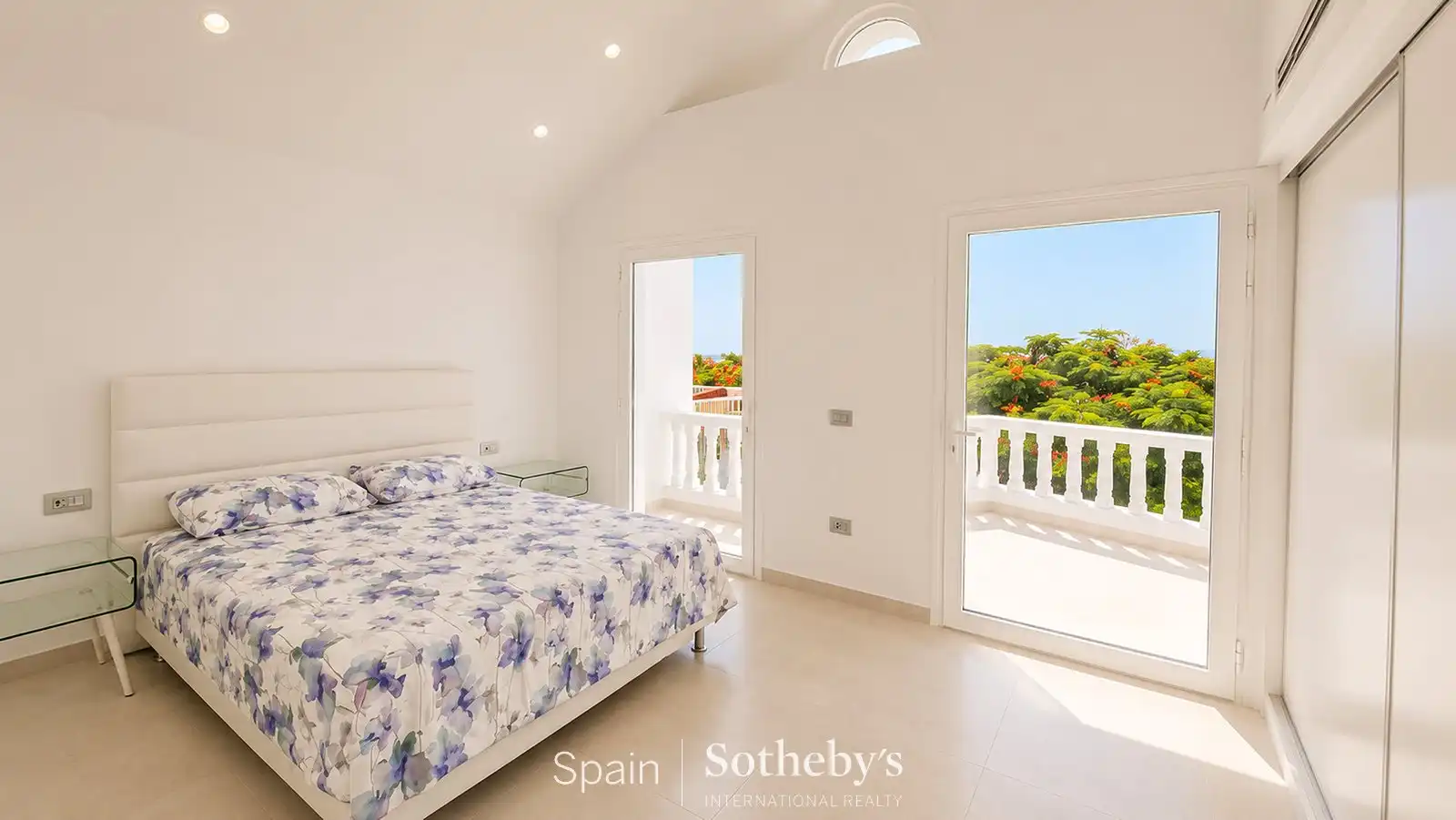 Habitación de Casa o chalet en venta en Adeje con Aire acondicionado, Terraza y Piscina comunitaria