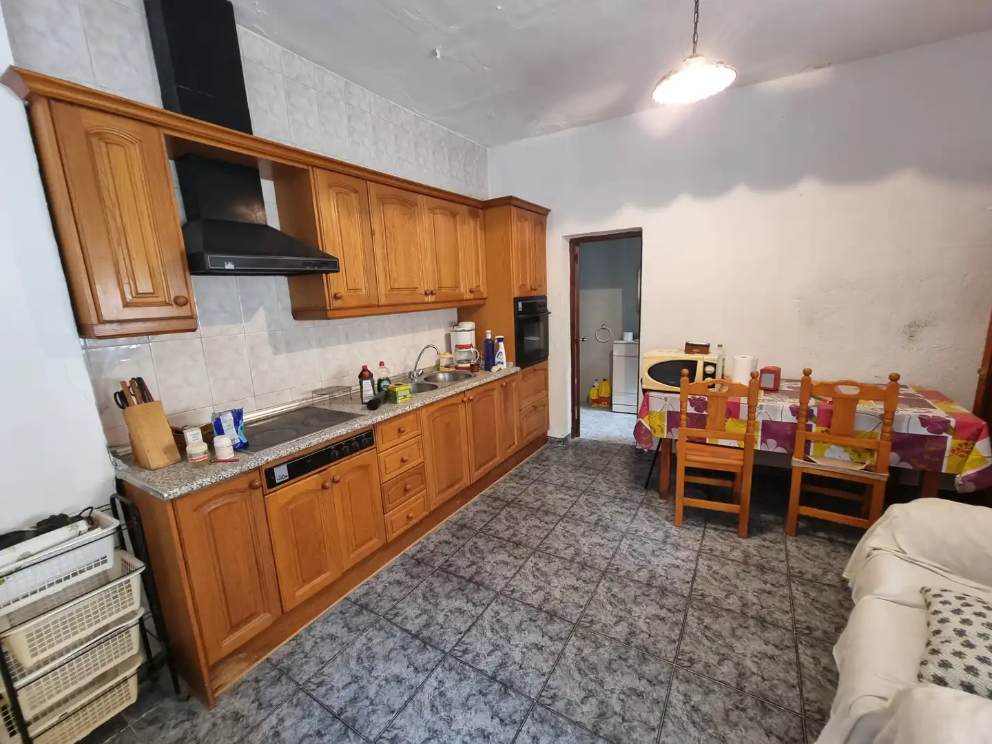 Cuina de Casa o xalet en venda en Almería amb Jardí privat, Terrassa i Moblat