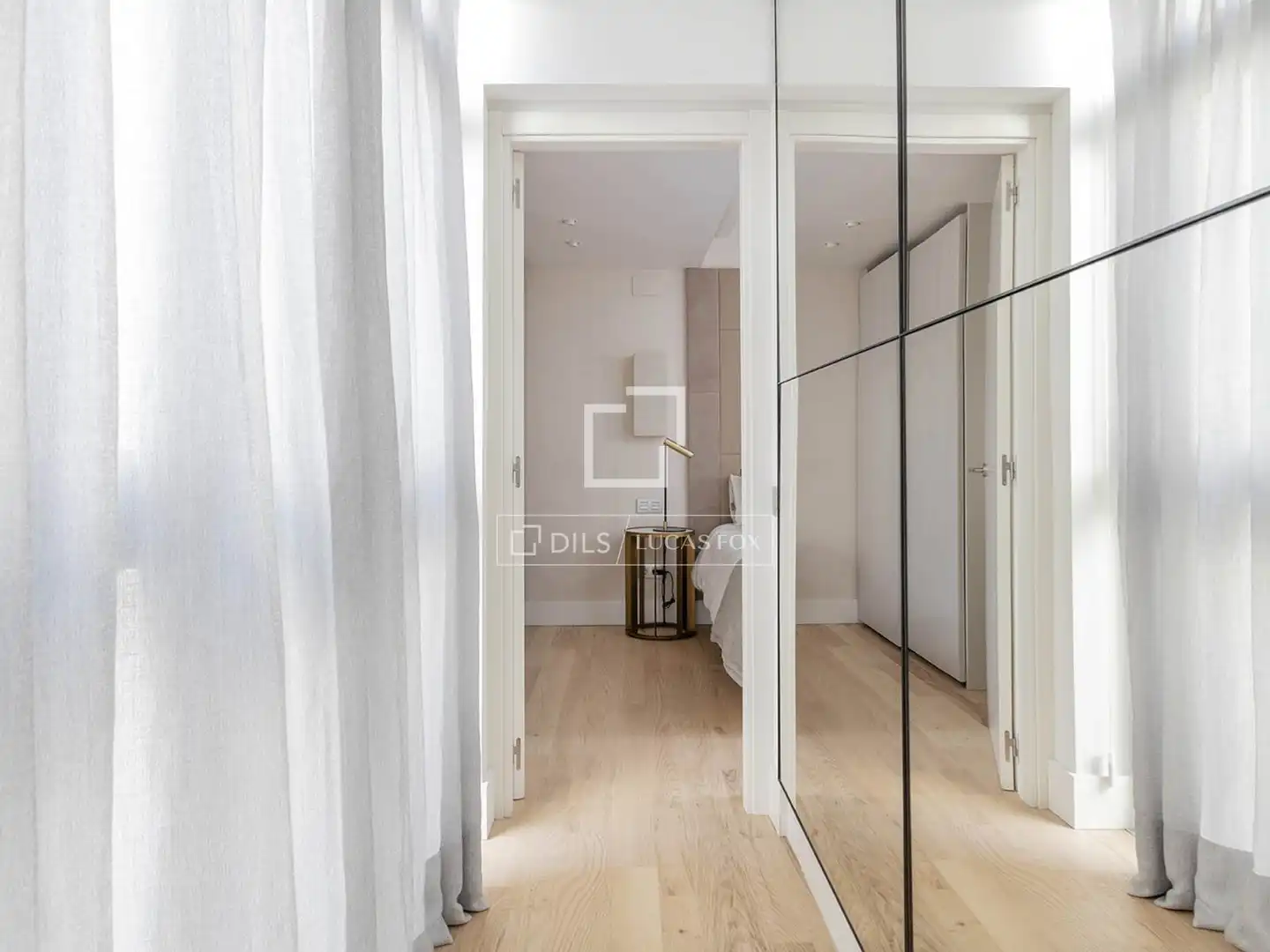 Schlafzimmer von Dachboden zum Verkauf in Barcelona mit Klimaanlage, Heizung und Parkett