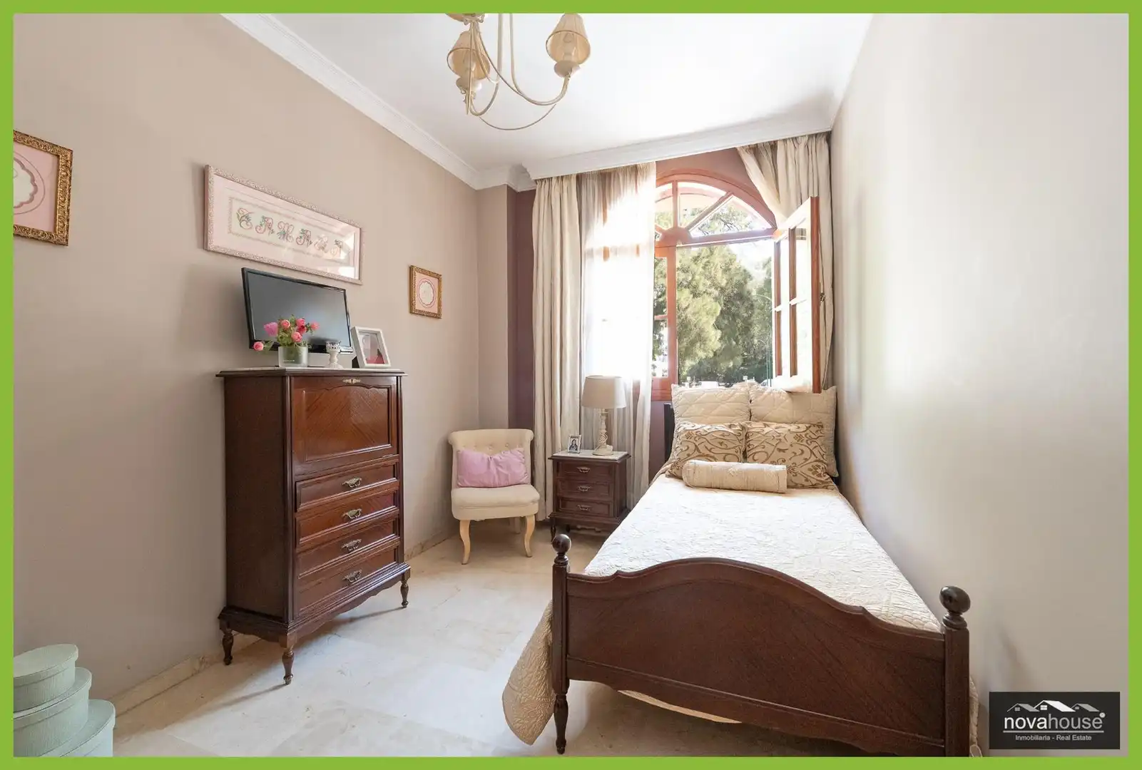 Habitación de Casa o chalet en venta en Málaga con Aire acondicionado, Terraza y Trastero