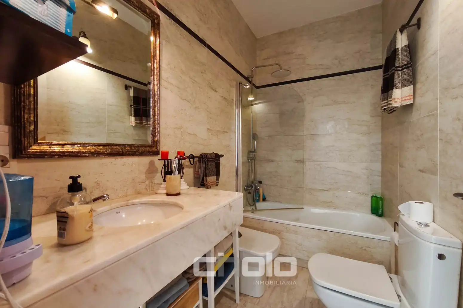 Baño de Piso en venta en Lugo con Calefacción y Amueblado
