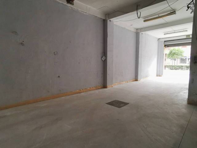 Local comercial en Alquiler en Primado Reig en Els Orriols