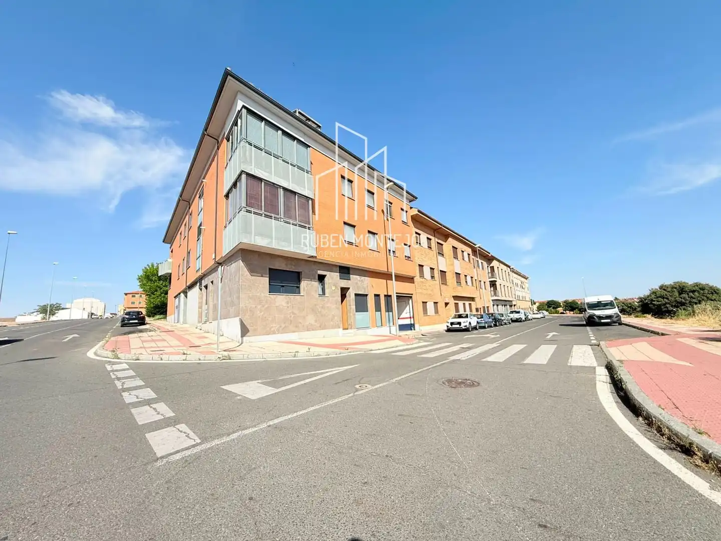 Vista exterior de Pis de lloguer en Salamanca amb Calefacció, Terrassa i Moblat