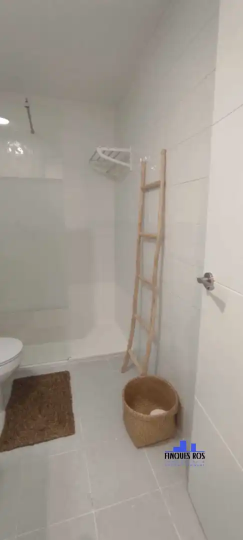 Bany de Apartament de lloguer en Vinaròs amb Terrassa, Moblat i Forn