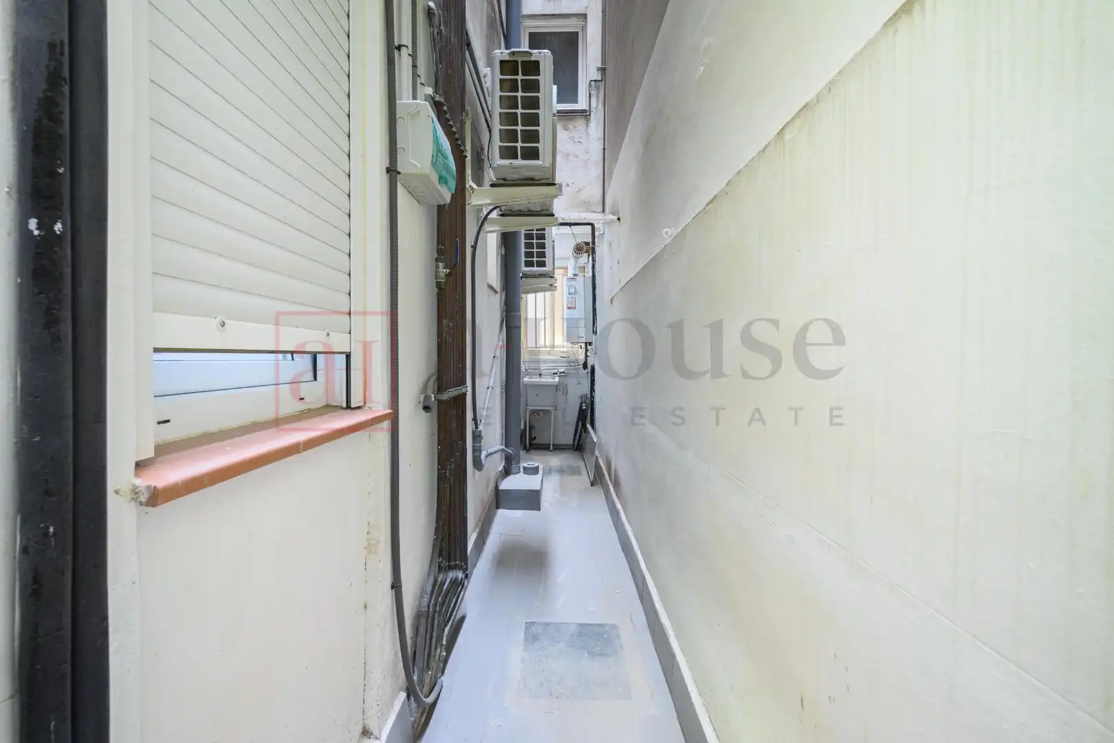 Vista exterior de Piso en venta en Barcelona con Aire acondicionado, Calefacción y Parquet