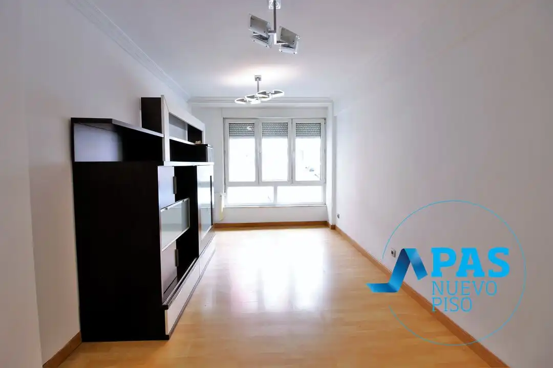 Wohnzimmer von Wohnung zum Verkauf in Santander mit Heizung und Terrasse