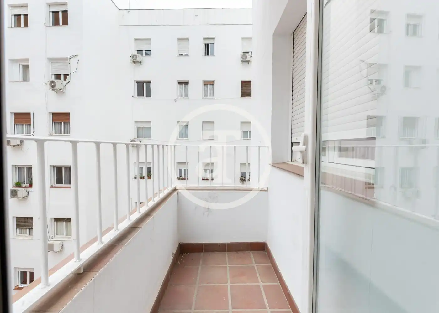 Flat with terrace to rent in Calle de Cavanilles, imagen 2