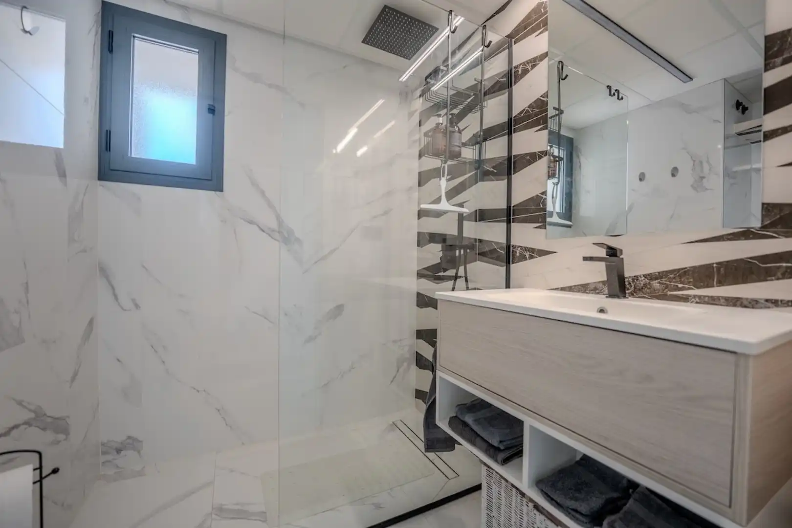 Flat with terrace for sale in El Raso, imagen 14
