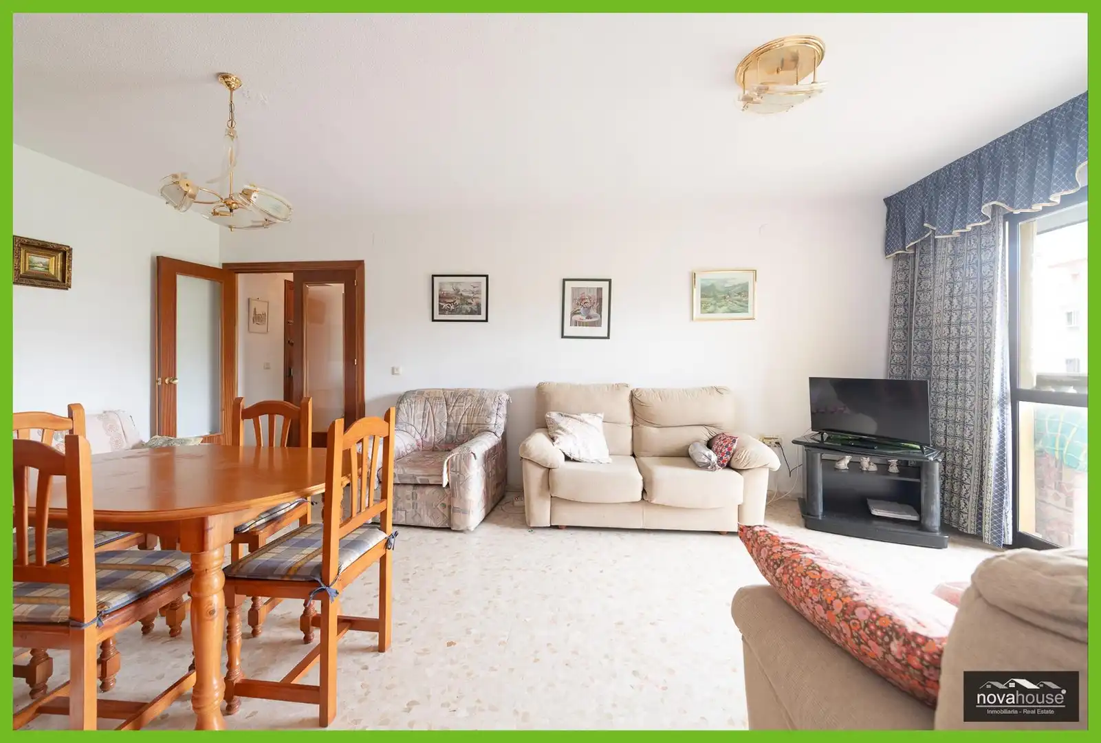 Sala de estar de Piso en venta en Rincón de la Victoria con Terraza, Trastero y Balcón