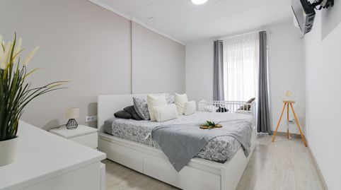 Amplia vivienda con grandes posibilidades, ideal para familias!