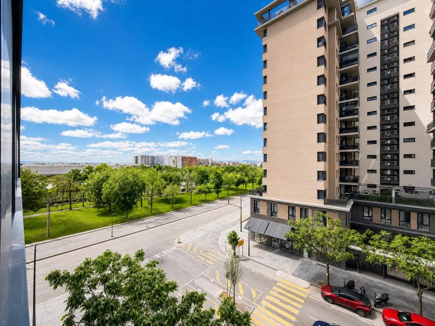 Außenansicht von Wohnung zum Verkauf in Valencia mit Klimaanlage, Terrasse und Abstellraum