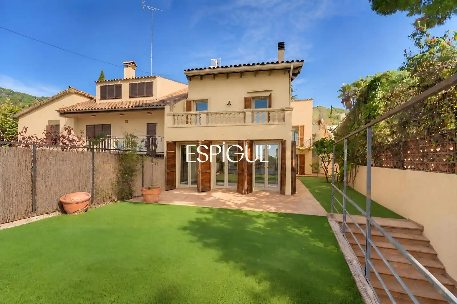Garden of Detached homes for sale in Premià de Dalt, Barcelona
