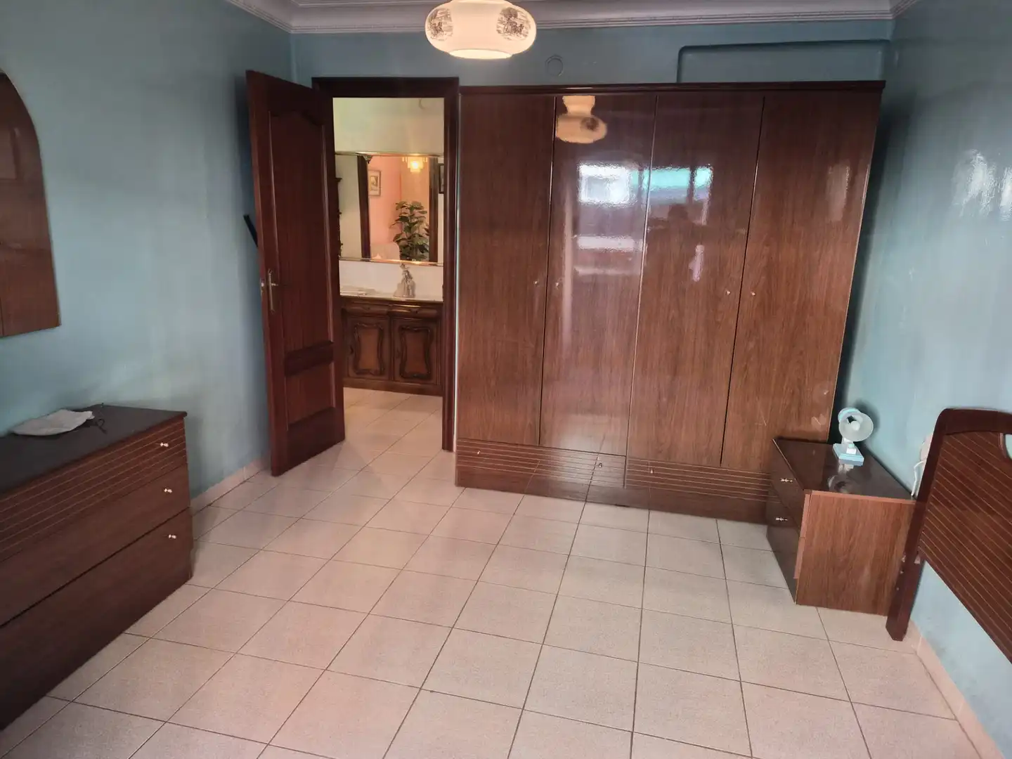 Habitación de Piso en venta en Valencia con Aire acondicionado, Terraza y Balcón