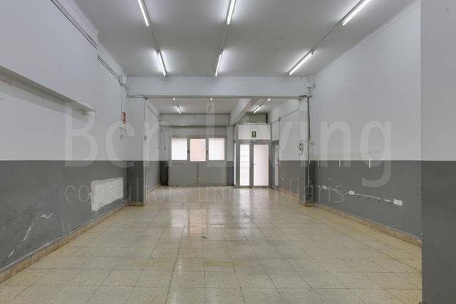 Local comercial en Venta en Carrer d'Alella en Porta