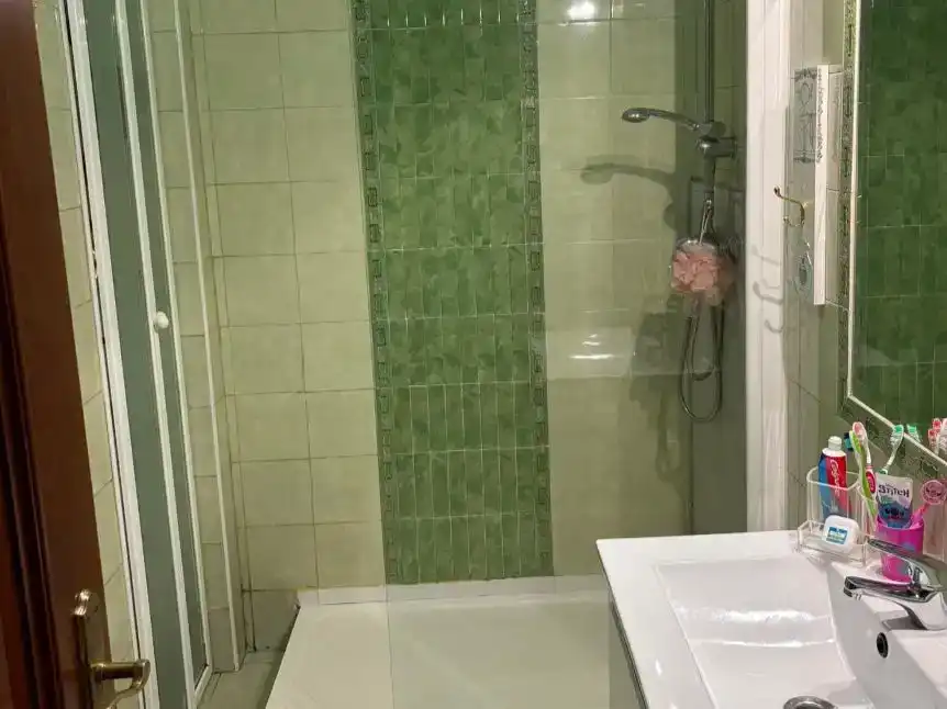 Bany de Pis en venda en San Bernabé