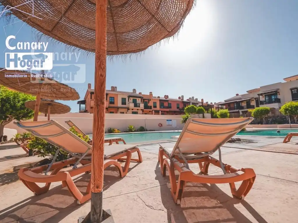 Chalet con terraza en venta en Calle de las Higueras, imagen 2