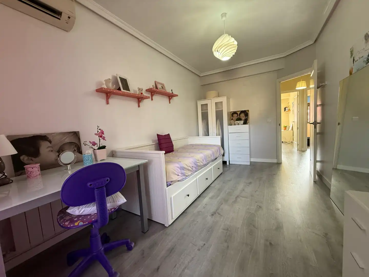 Habitación de Casa adosada en venta en Arganda del Rey con Aire acondicionado, Calefacción y Jardín privado
