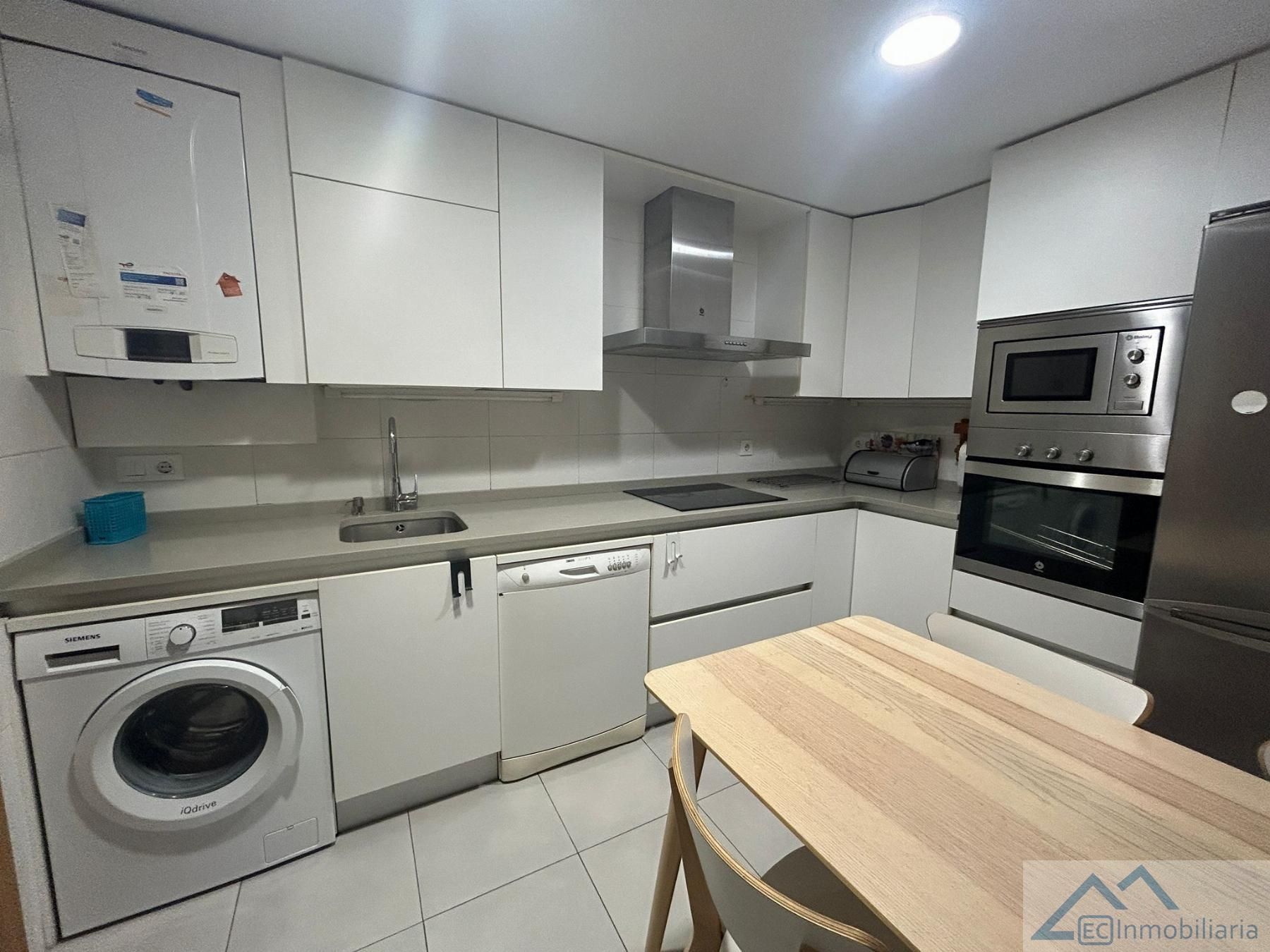 Kitchen of Flat for rent in Santander  with Heating and Furnished