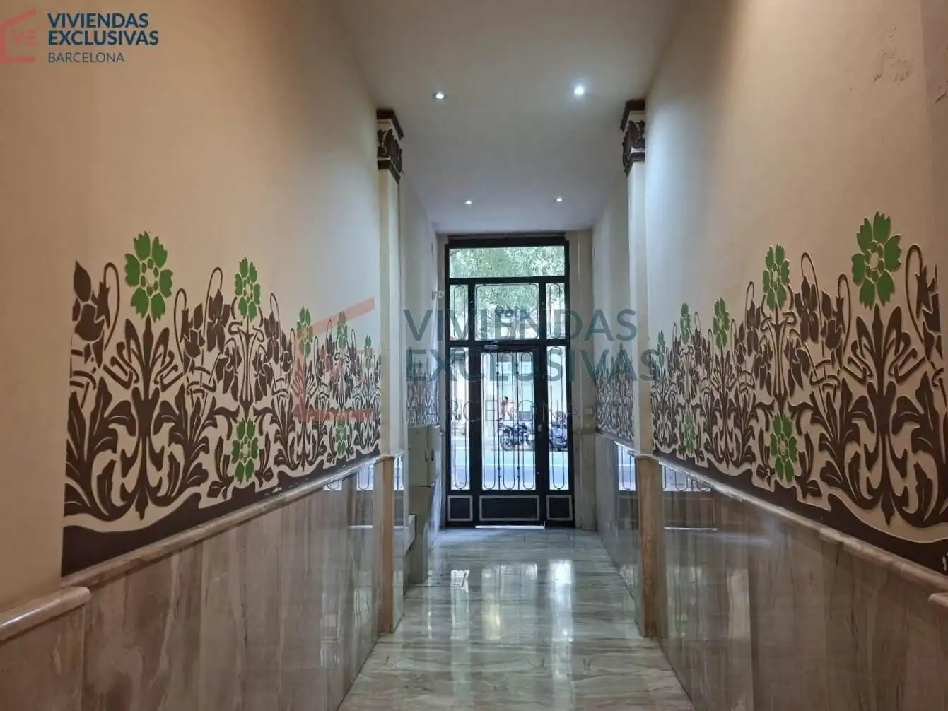 Piso con terraza en venta en Carrer de Viladomat, imagen 24