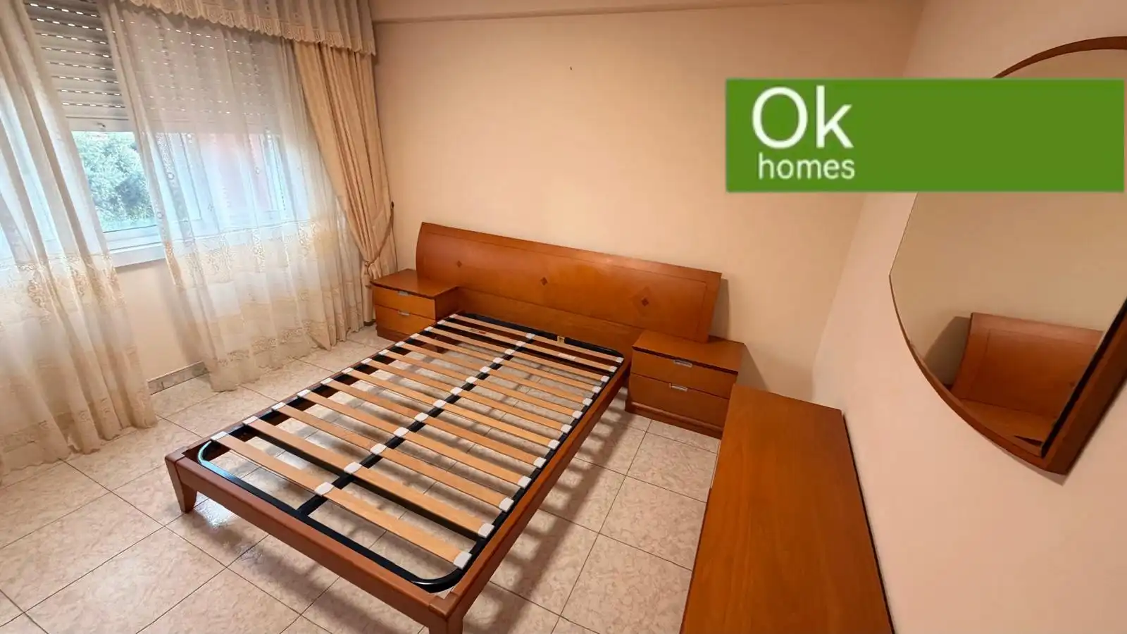 Bedroom of Flat for sale in Arteixo  with Furnished, Oven and Microwave