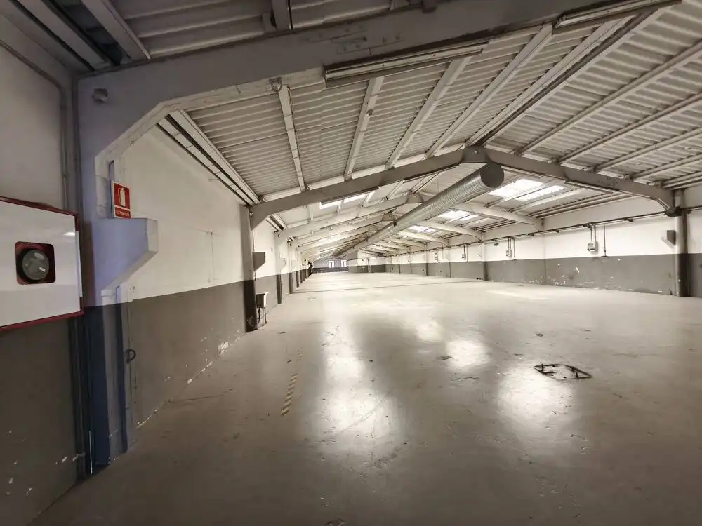 Industrial building to rent in Almeda - El Corte Inglés, imagen 17