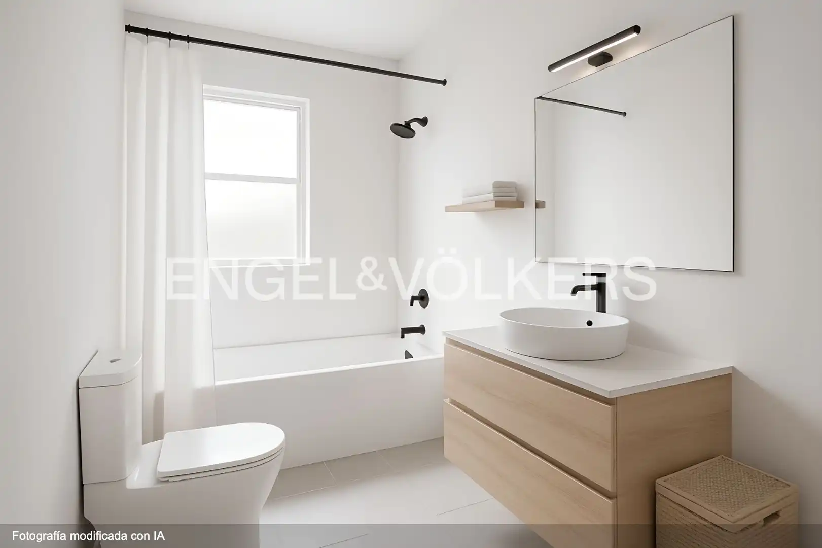 Bathroom of Houses for sale in Sevilla  with Heating, Private garden and Terrace