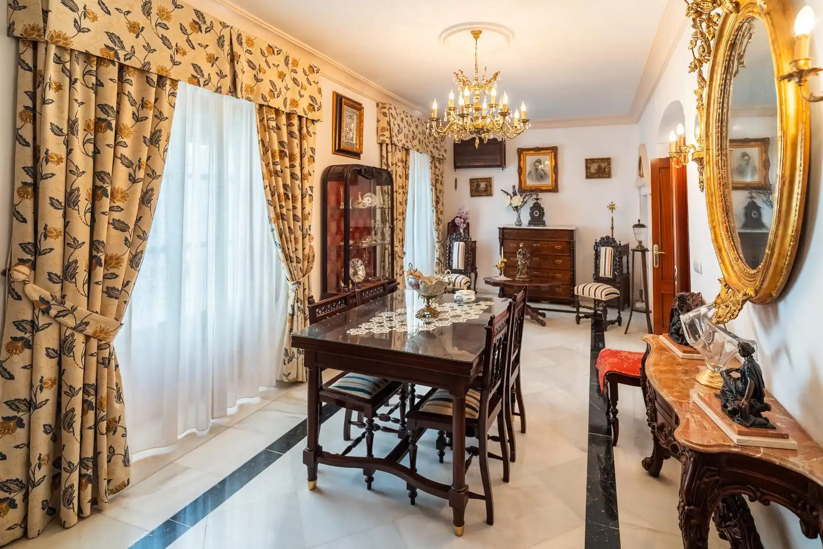 Comedor de Casa o chalet en venta en Córdoba con Aire acondicionado, Calefacción y Terraza
