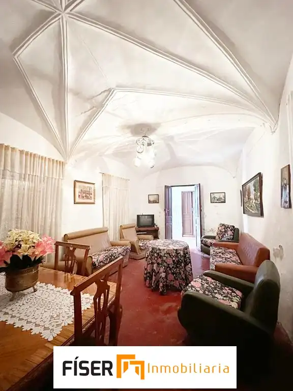 Sala d'estar de Casa o xalet en venda en Medina de las Torres