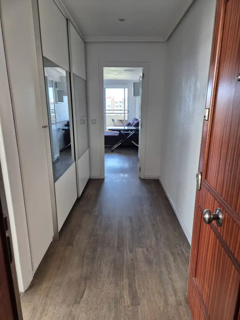 Wohnung zur Miete in Valencia mit Klimaanlage, Möbliert und Ofen