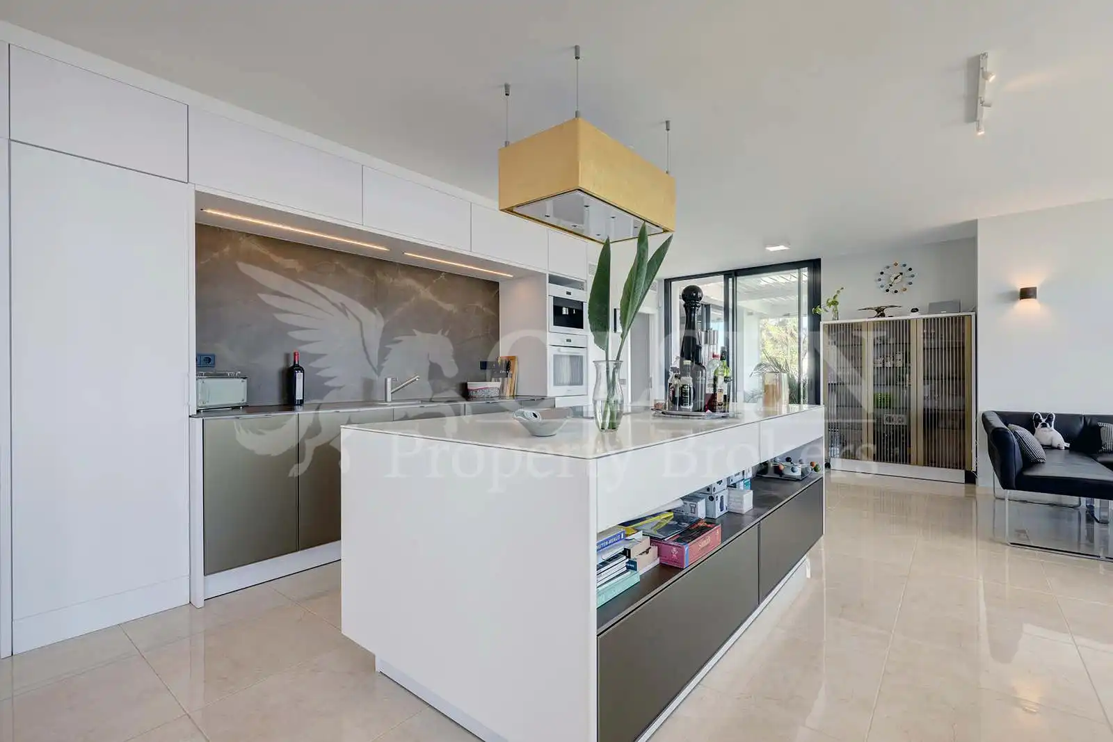 Cocina de Casa o chalet en venta en Estepona con Aire acondicionado, Calefacción y Jardín privado