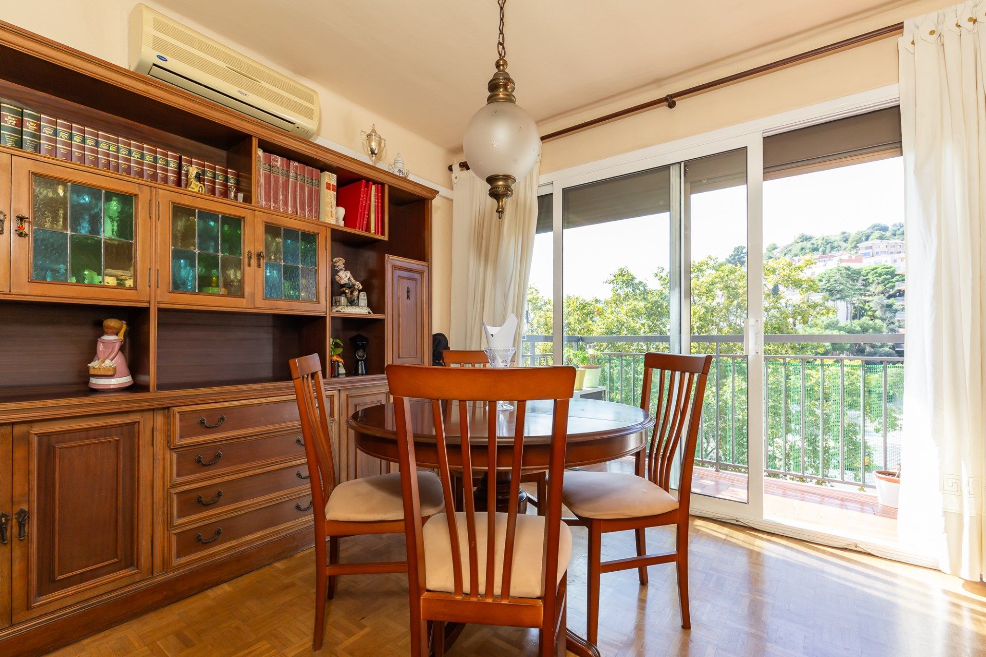 Dining room of Flat for sale in  Barcelona Capital  with Air Conditioner, Heating and Balcony