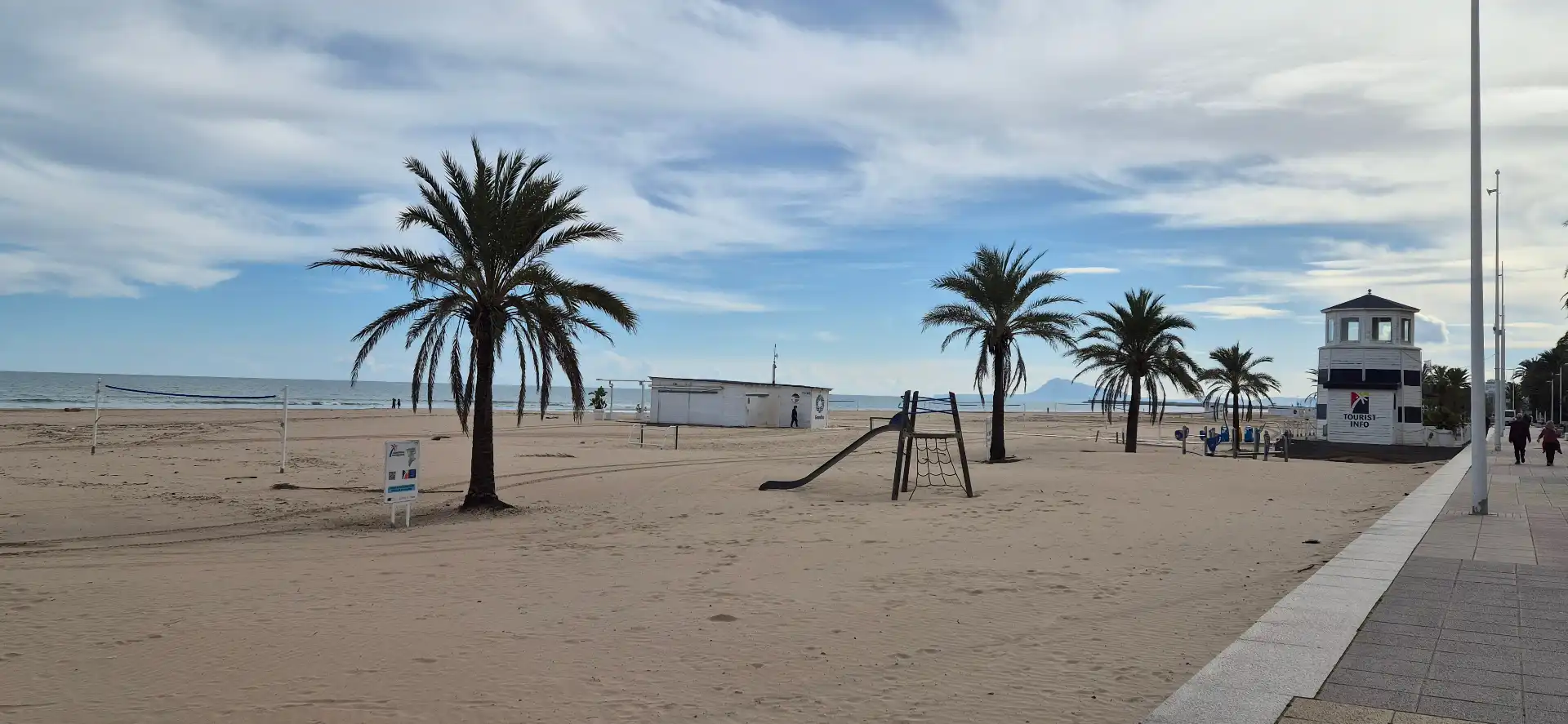 Vista exterior de Dúplex en venda en Gandia amb Terrassa, Traster i Moblat