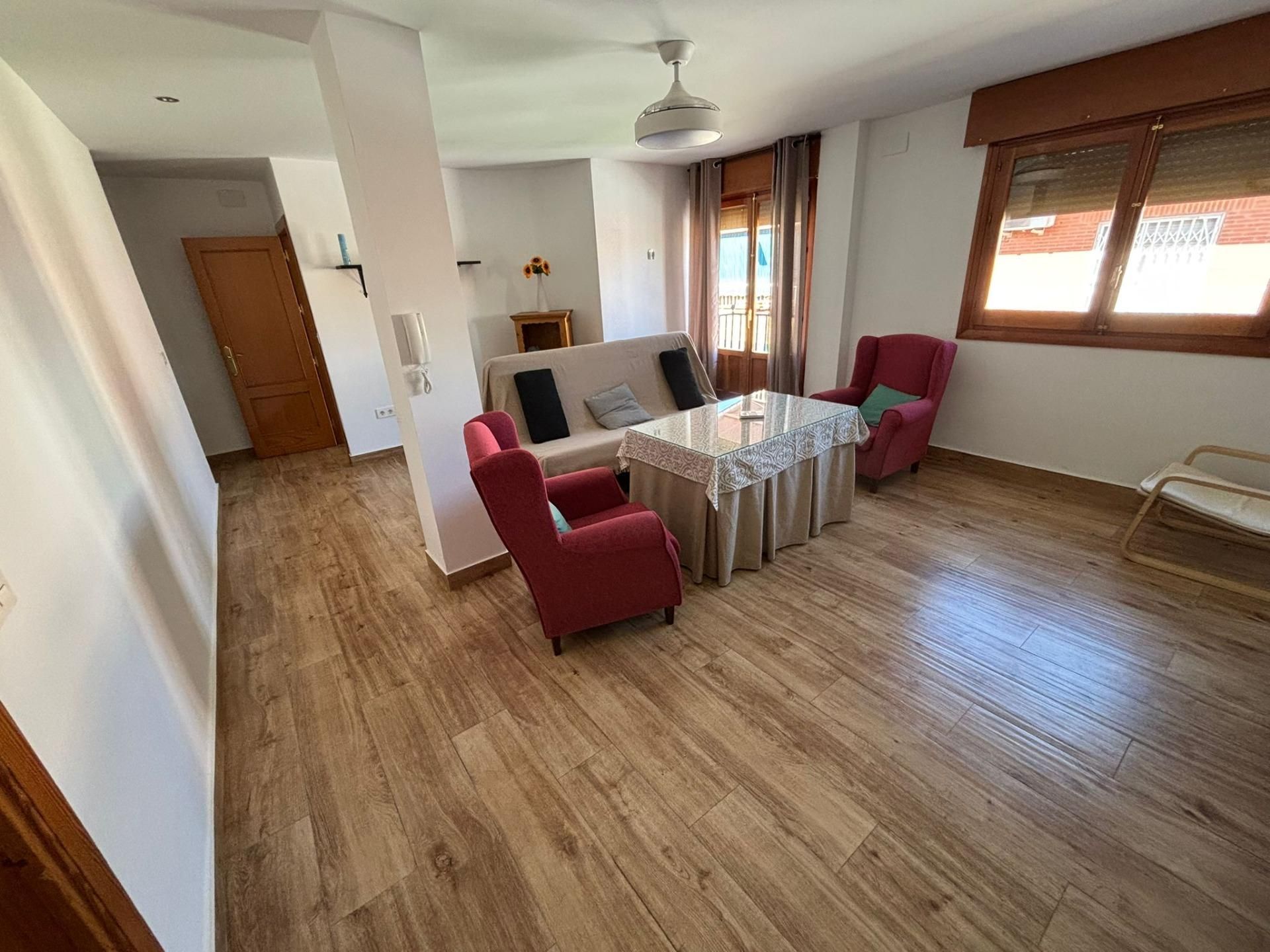Sala de estar de Apartamento de alquiler en Maracena con Aire acondicionado, Terraza y Balcón