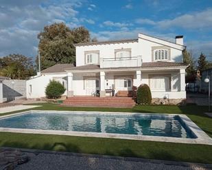 Exterior view of House or chalet for sale in Torreperogil  with Terrace and Swimming Pool