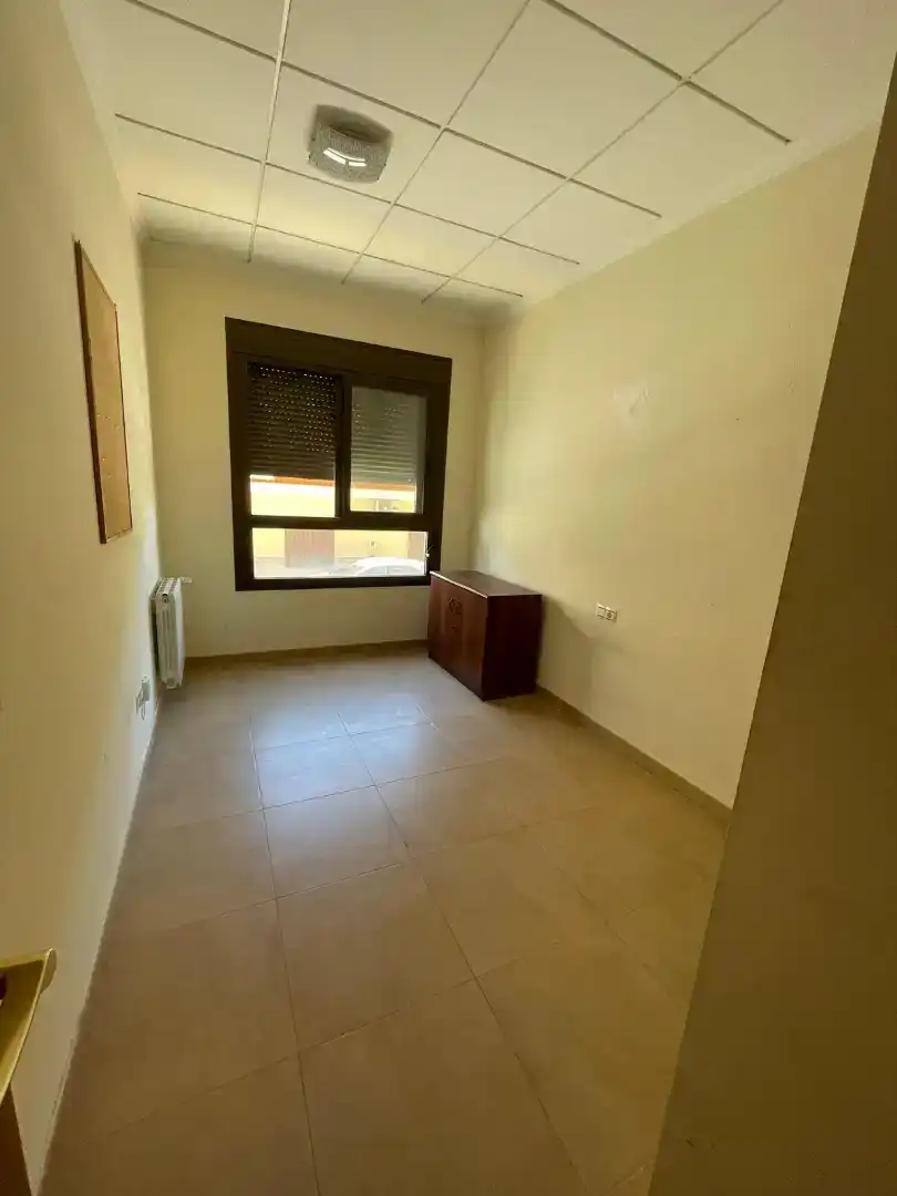 Dormitori de Pis en venda en La Pobla de Vallbona amb Aire condicionat