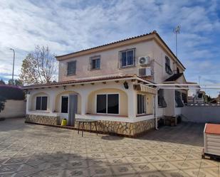 Exterior view of Single-family semi-detached for sale in San Vicente del Raspeig / Sant Vicent del Raspeig  with Air Conditioner and Terrace