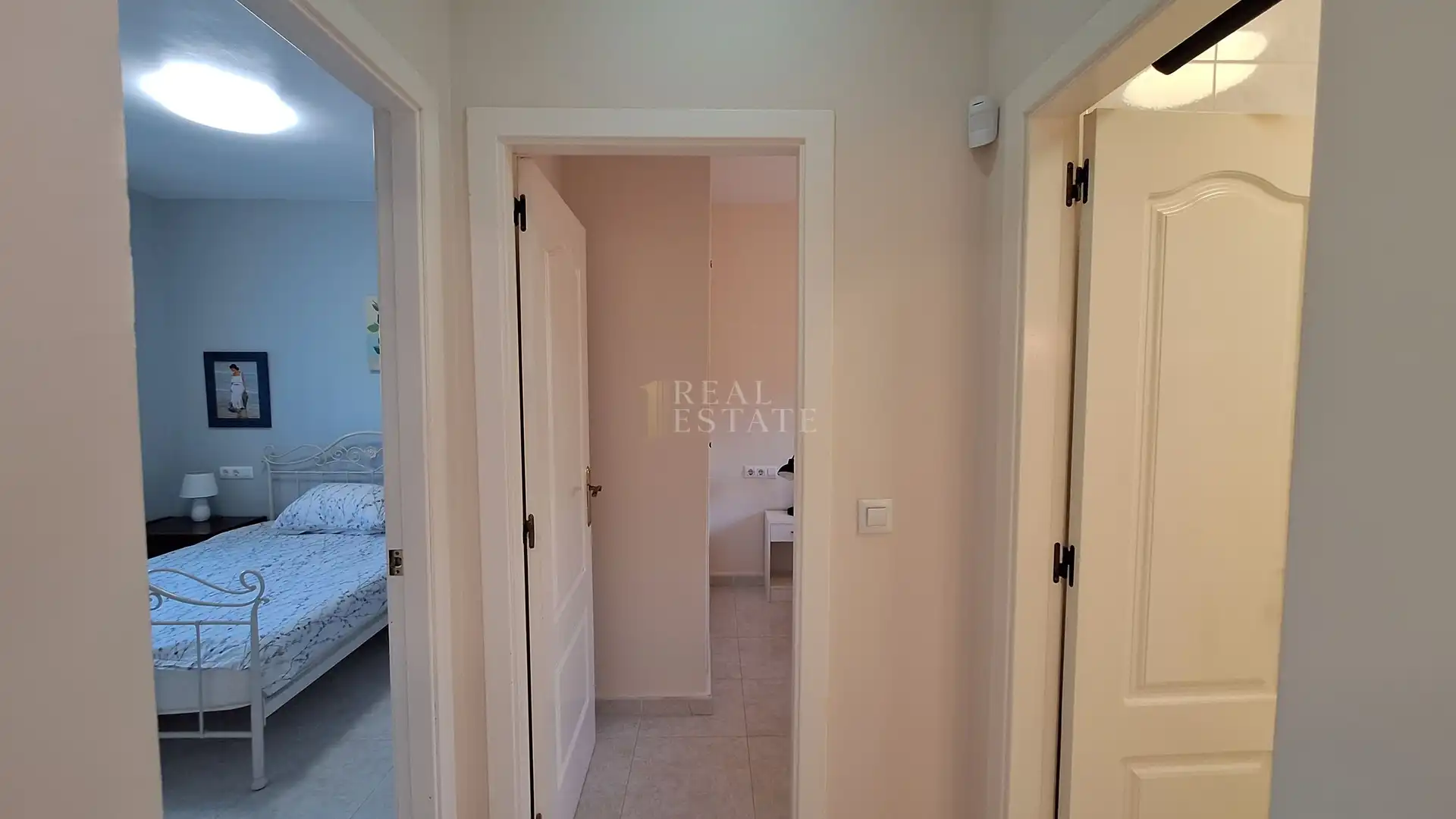 Casa con piscina in vendita a Urbinisation Puerta Del Valle, imagen 15