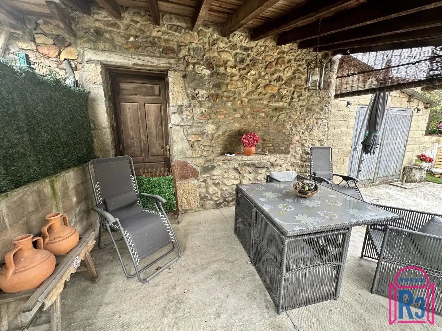 Terrassa de Casa o xalet en venda en Matallana de Torío amb Moblat