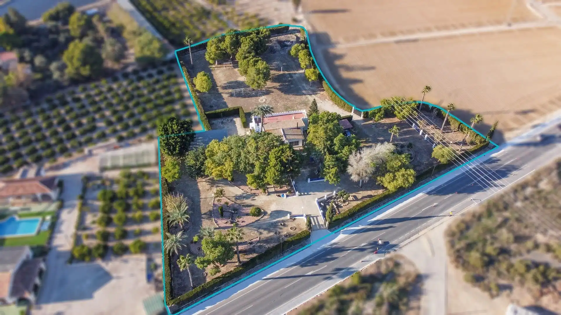 Casa amb jardí en venda a Molins - Campaneta - San Bartolomé
