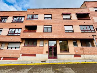Exterior view of Flat for sale in Cistérniga  with Heating and Terrace