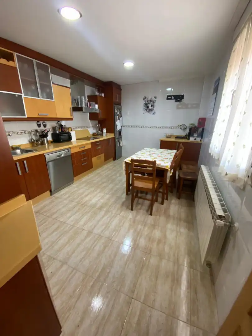 Casa adosada en venta en Calle el Bonillo, Munera