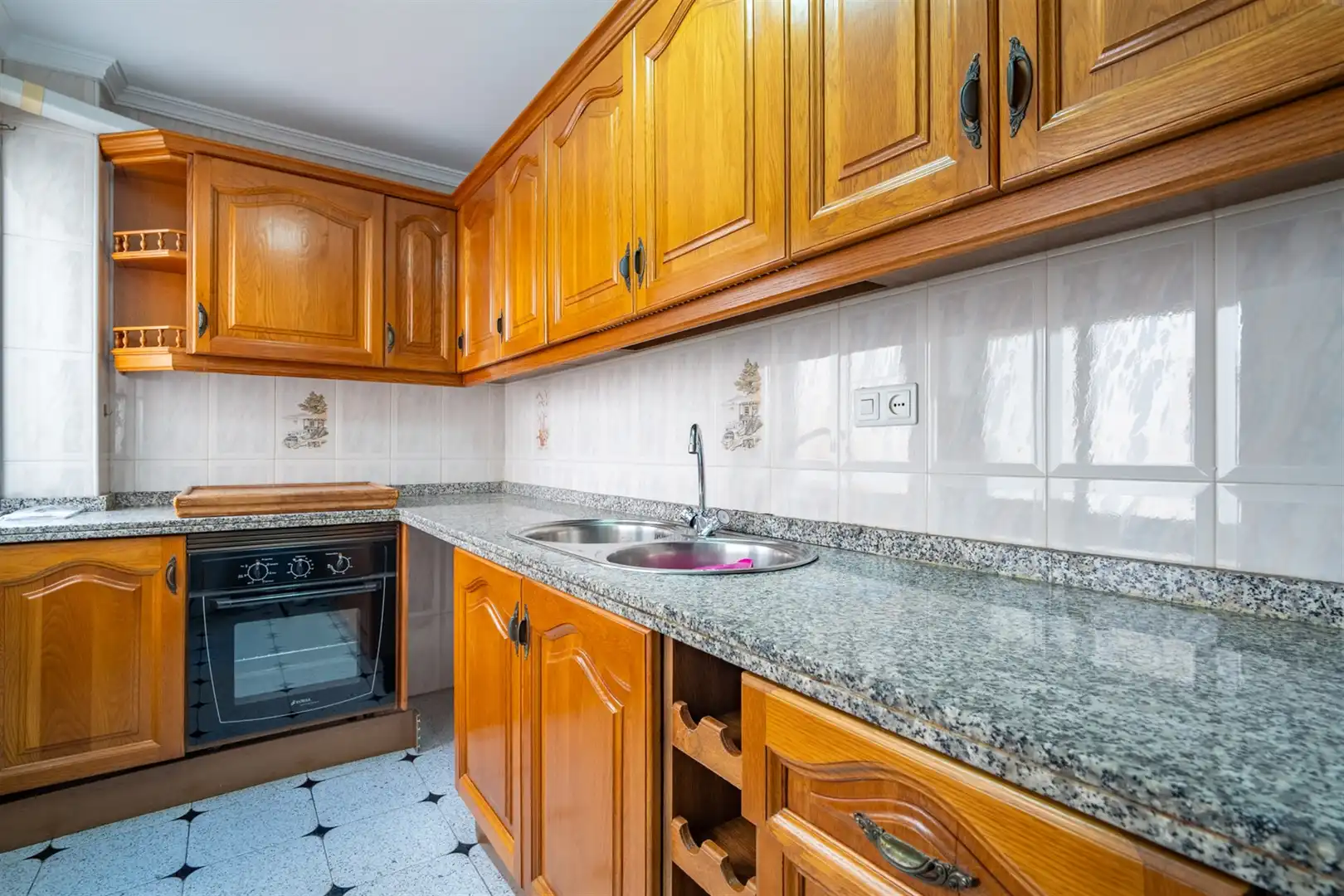 Kitchen of Apartments for sale in Málaga