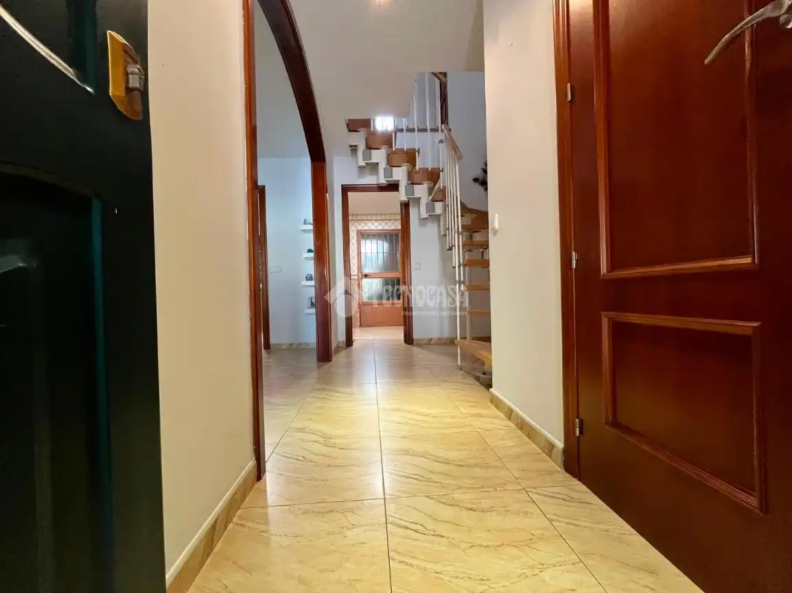 Detached homes for sale in Dos Hermanas  with Air Conditioner and Balcony