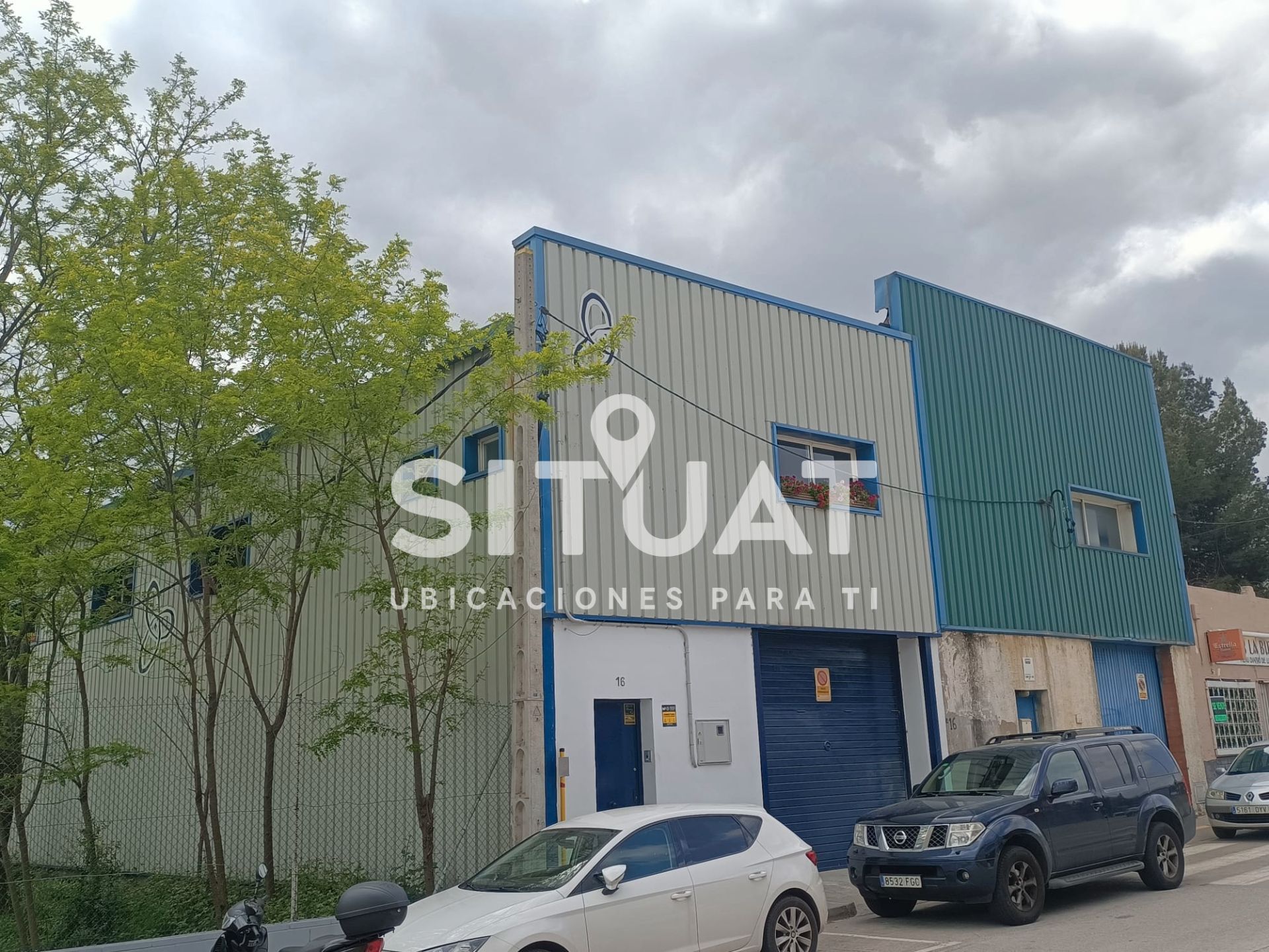 Vista exterior de Nau industrial en venda en Sant Andreu de la Barca amb Calefacció i Alarma